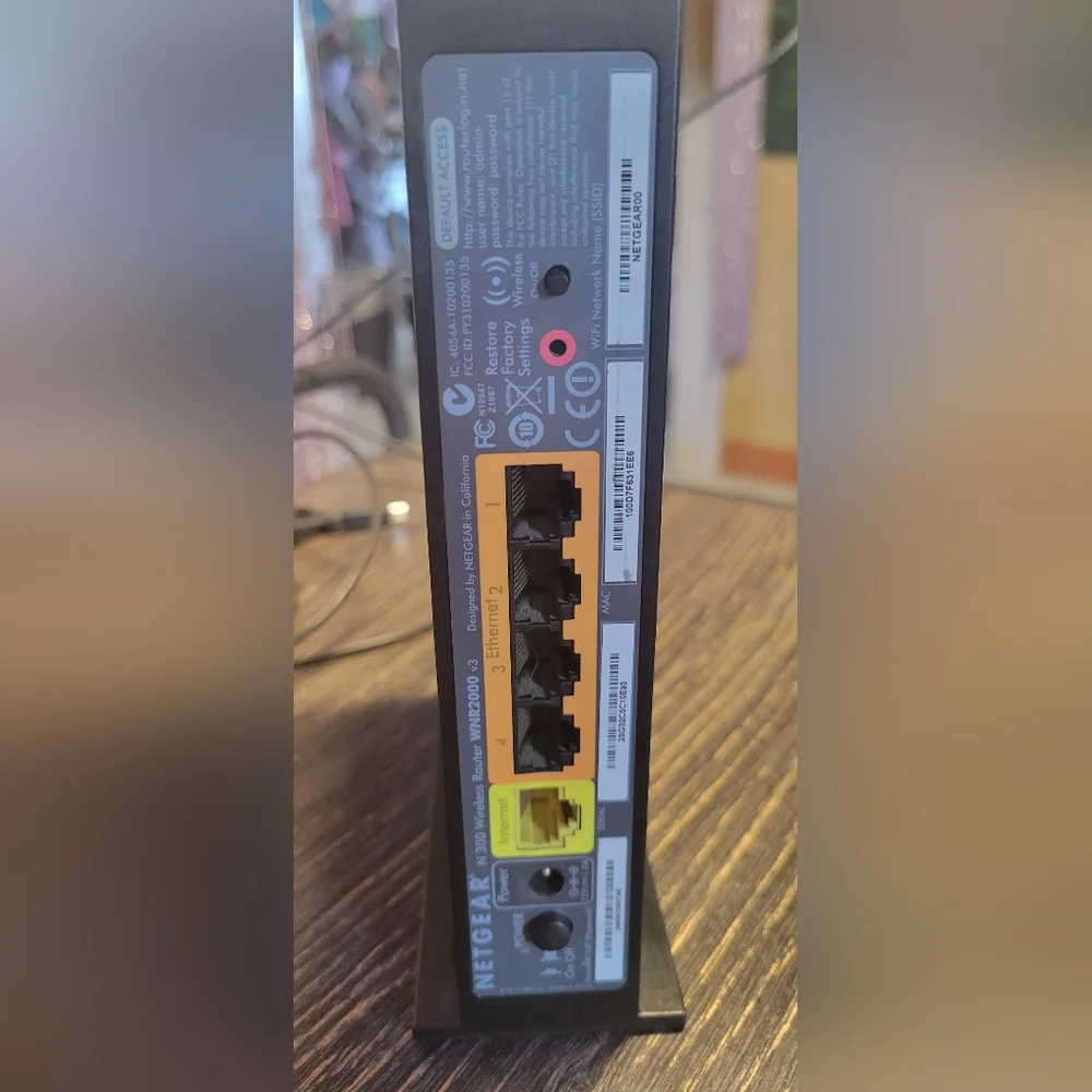 Netgear N300 WNR2000 Wireless-N Router Ethernet Internet
